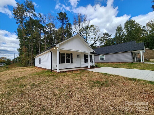 Building Photo - 30 Stricker Ave NW