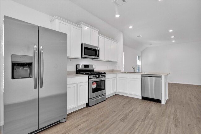 Building Photo - 6323 Barrington Clf Trl