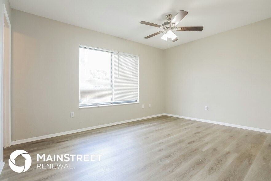 Building Photo - 7517 Lyncrest St