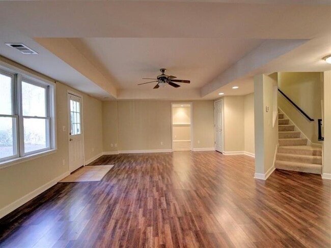 Building Photo - 515 Mellbrook Ln