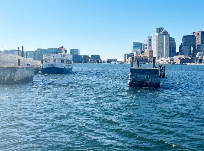 Building Photo - 69 Lubec St