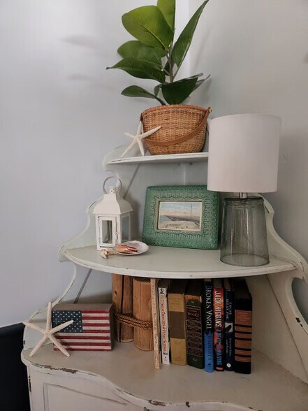 Building Photo - 431 Winnacunnet Rd