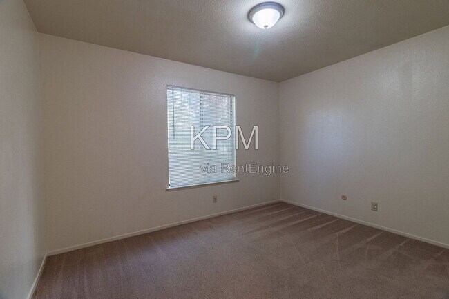 Building Photo - 3525 Mill Springs Dr