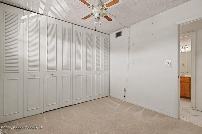 Building Photo - 2135 N Courtenay Pkwy