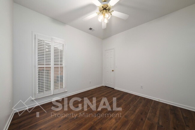 Building Photo - 6019 Mill Creek Dr