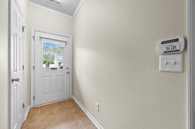 Building Photo - Welcome to Carolina Forest!