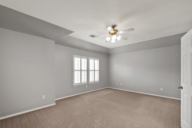 Building Photo - 5314 Schuler St