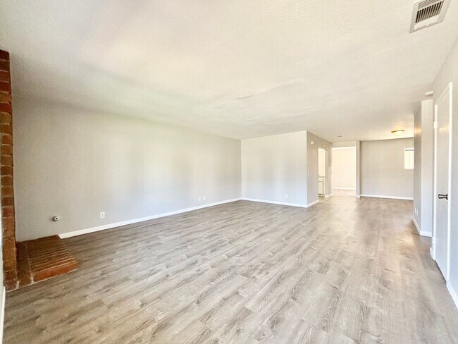 Building Photo - 3604 Ketch Ave