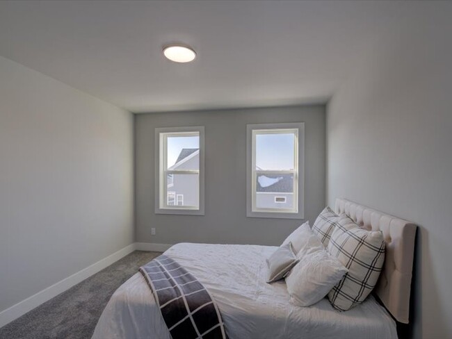 Building Photo - 139 Prairie Heights Dr