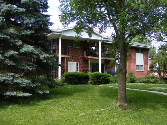 Building Photo - 204 Williamsburg Dr