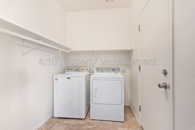 Building Photo - 45305 Balboa Dr