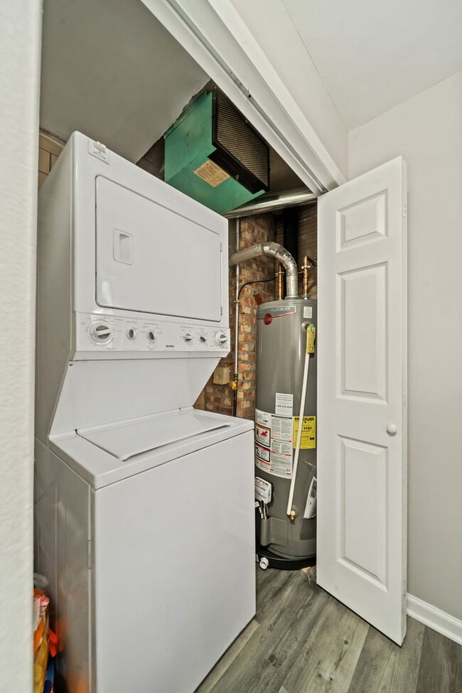 Building Photo - 1436 Portsmouth Ave