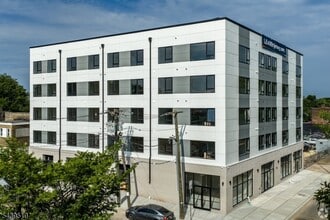 Building Photo - 448 S Orange Ave