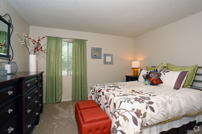 687sf One Bedroom Bedroom - Bridge at Northwest Hills