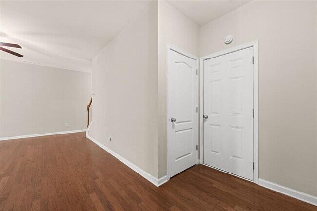 Building Photo - 2365 Bellyard Dr