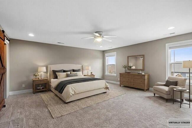 Building Photo - 7458 White Pine Dr