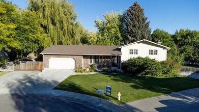 Building Photo - Spacious 5 Bed, 3 Bath Home for Rent in Idaho Falls!