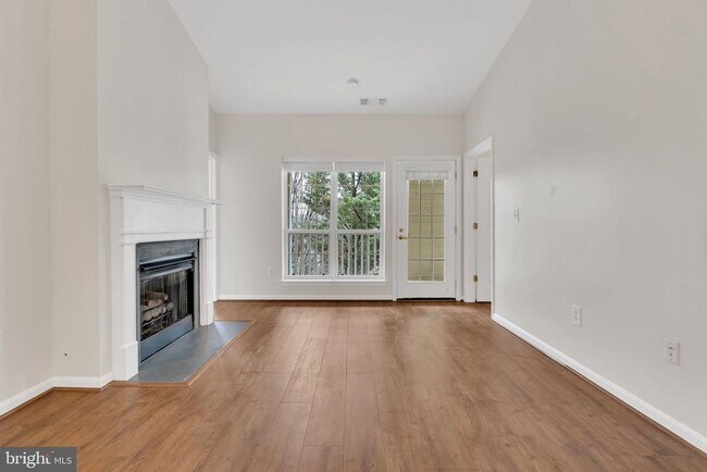 Building Photo - 4560 Strutfield Ln