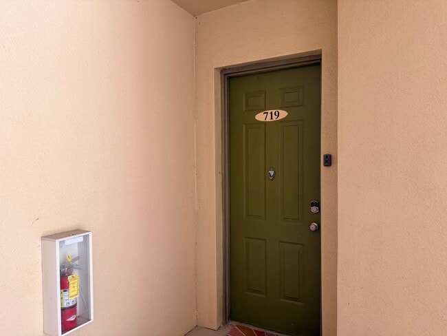 Building Photo - Champions Gate Resort Style Gated Community Living!!