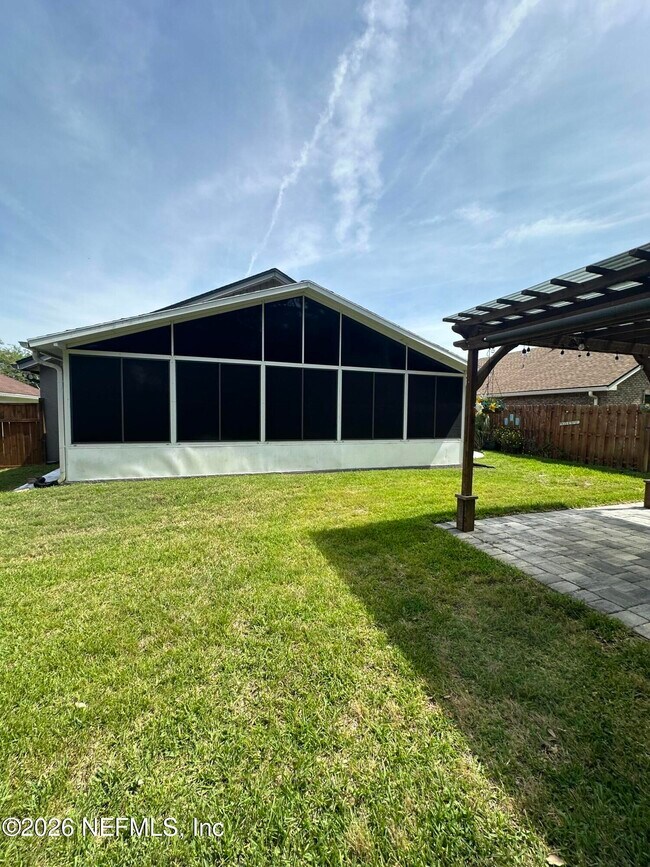 Building Photo - 511 Pheasant Run
