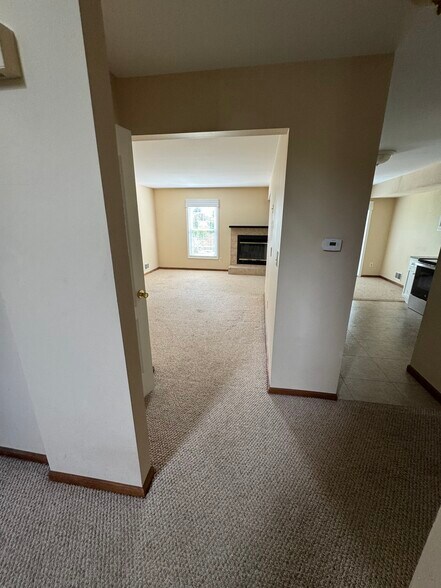 Building Photo - 3 Woodside Dr