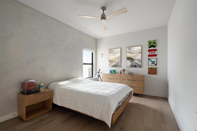 Building Photo - 6517 Empresa Dr