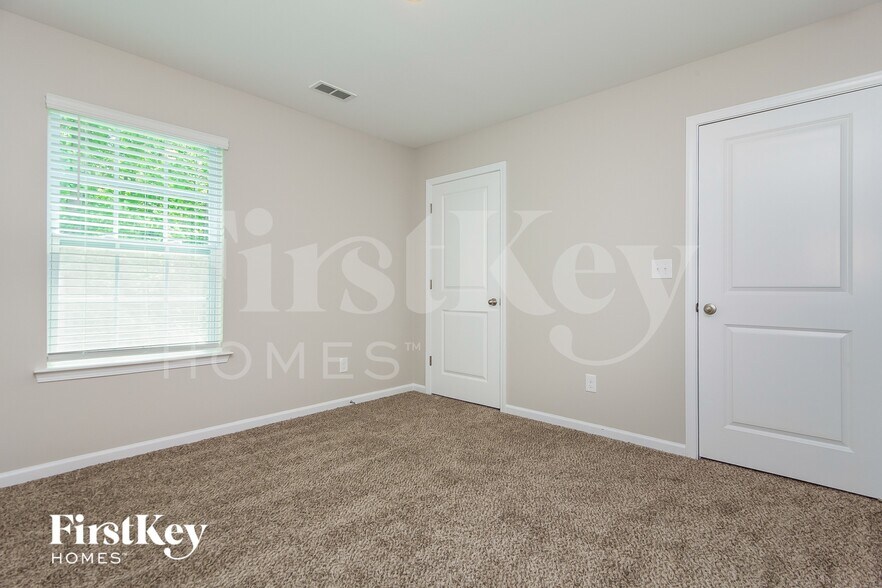 Building Photo - 3128 Green Apple Dr