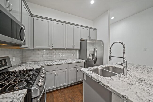 Building Photo - 7807 Tierwester St