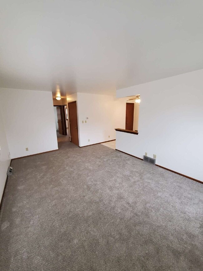 Primary Photo - 1112 S 62nd St