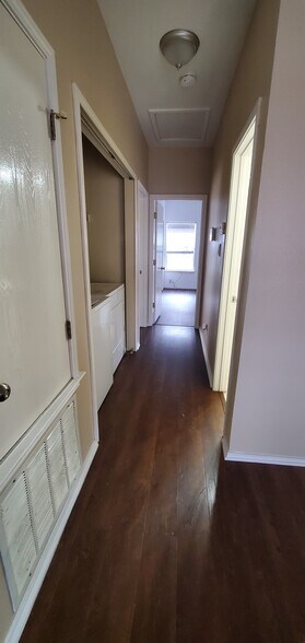 Building Photo - 2731 Crown Arbor Dr