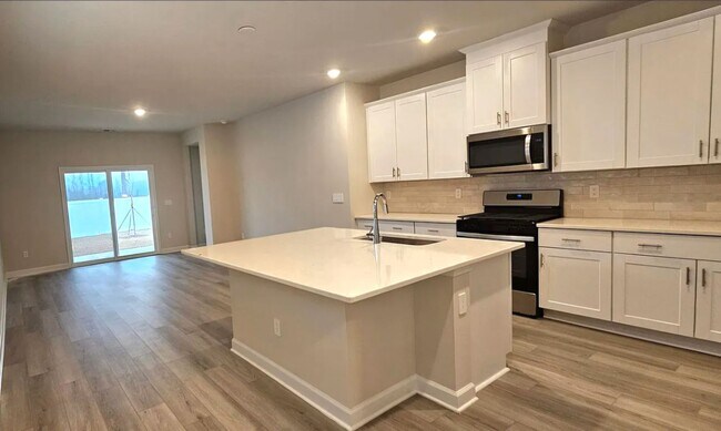 Building Photo - A Place to Call Home in Cypress Ridge 3 Bedroom Rental