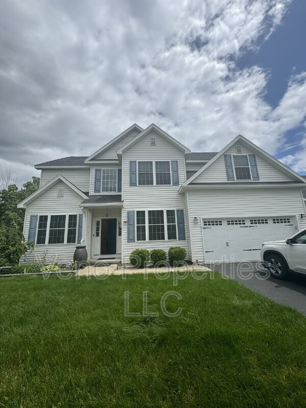 Primary Photo - 17 Ironwood Street