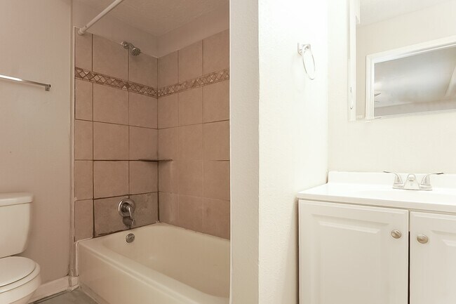 Building Photo - 2505 Texas Ave