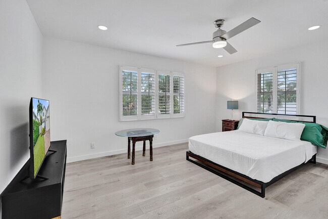 Building Photo - 3018 Spanish Trail