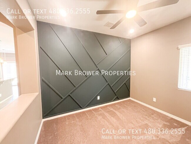 Building Photo - 679 W Mangrove Rd
