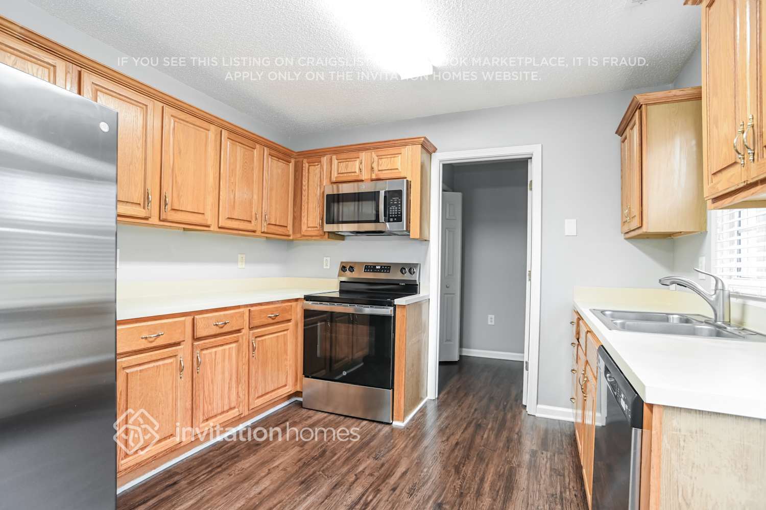 Building Photo - 507 Meadowbrook Dr