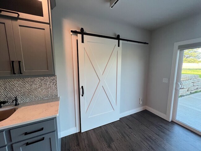 Building Photo - 3636 Eden Ct