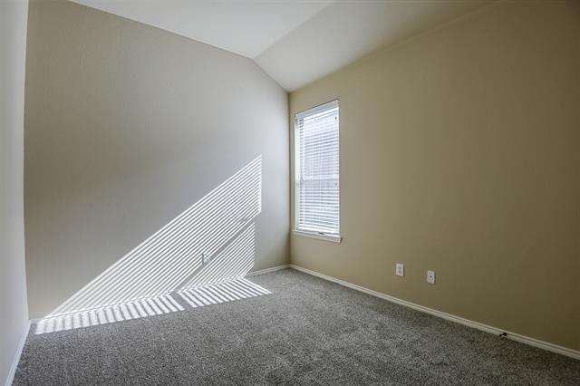 Building Photo - 2307 Wood River Pkwy