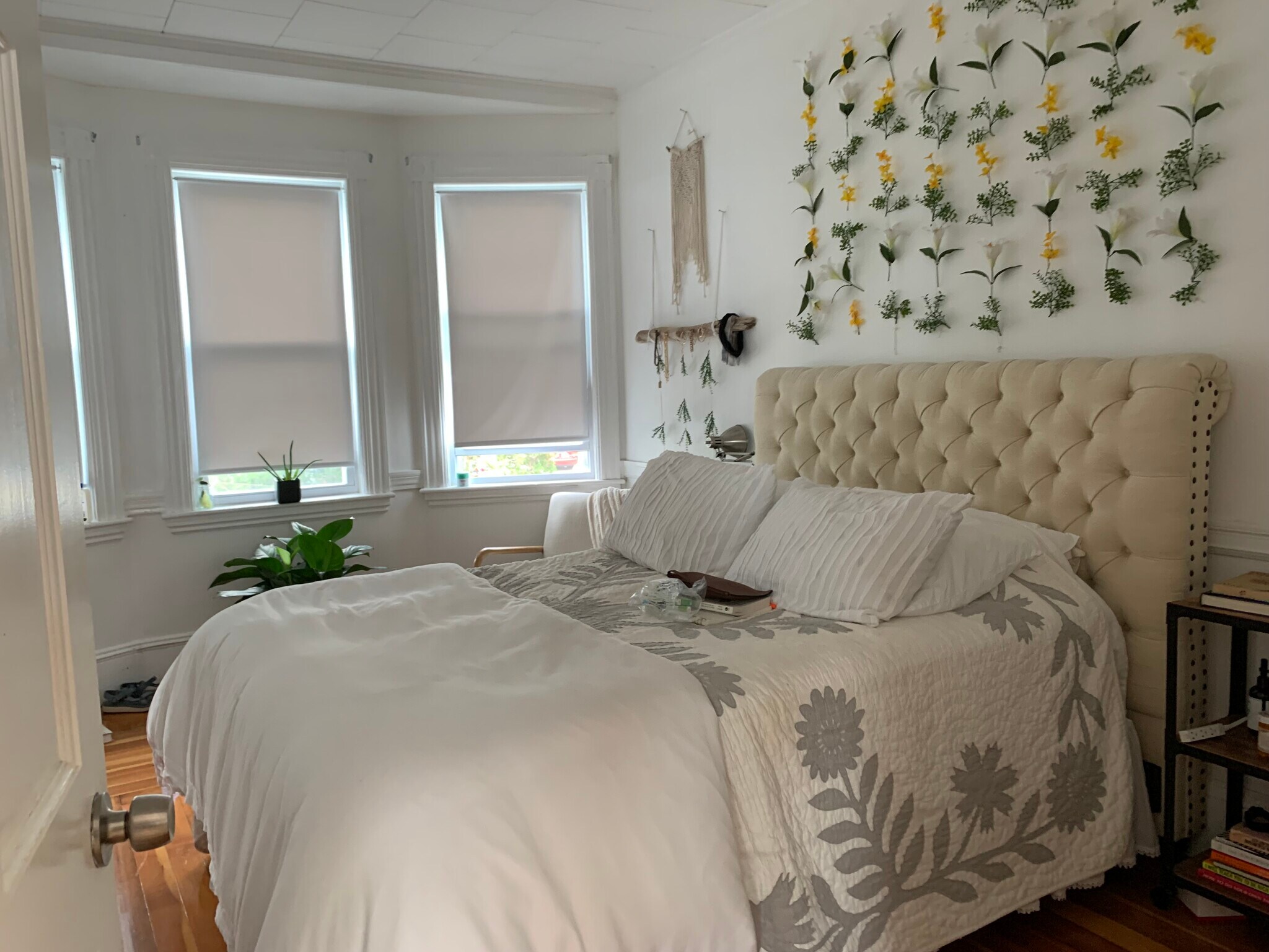 Building Photo - 16 Falkland St