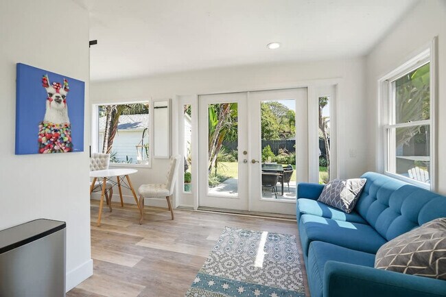 Building Photo - 2464 Jefferson St