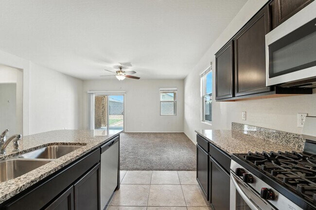 Building Photo - Rare Find! Spacious 3-Bed, 2-Bath + 3-Car ...