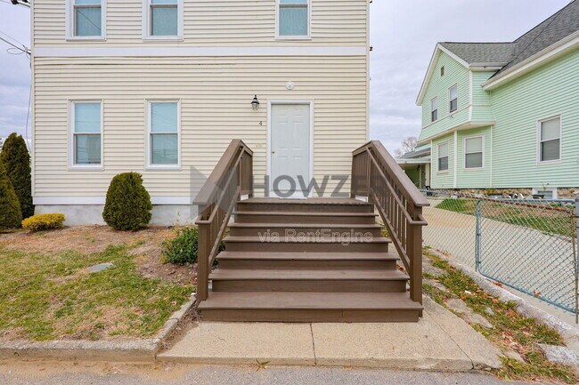 Building Photo - 4 E Broadway