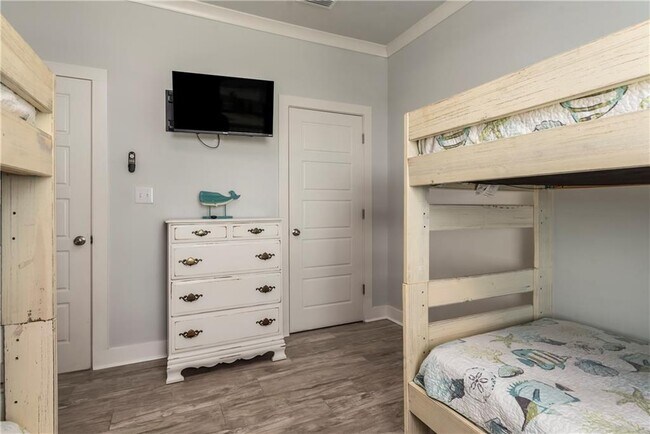 Building Photo - 1913 Cadillac Ave