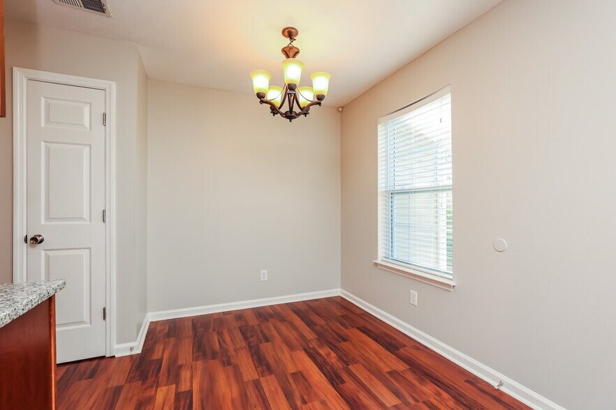 Building Photo - 707 Judge Mason Way