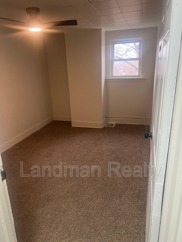 Building Photo - 2917 Shadeland Ave