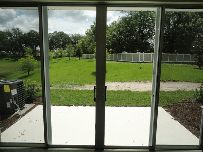 Building Photo - 3/2.5 Town Home in Winter Park! Priced to ...