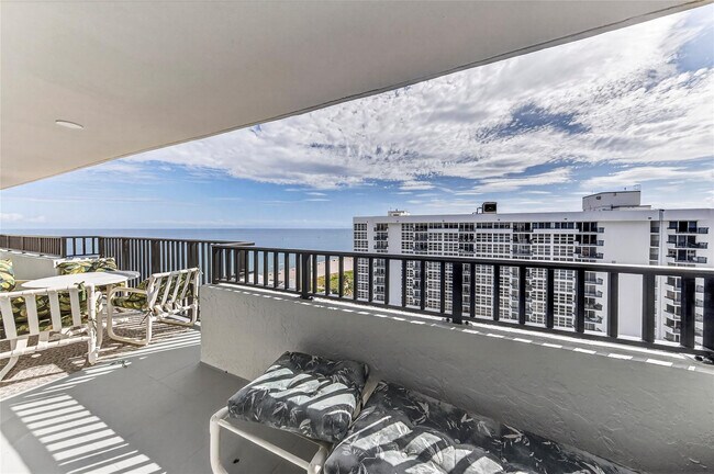 Building Photo - 531 N Ocean Blvd