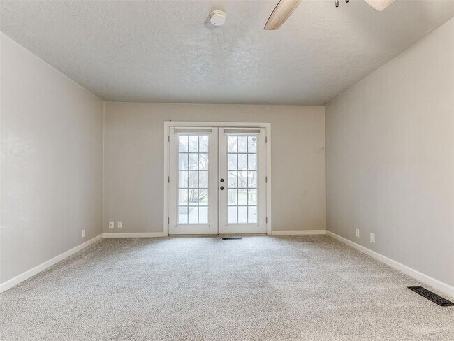 Building Photo - 1428 Cinderella Ave