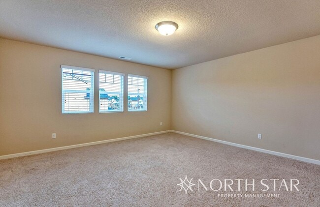 Building Photo - Heritage Crossing Craftsman in Tigard