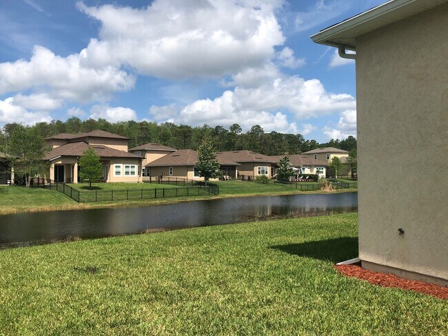 Building Photo - Beautiful 4B/3B plus office single family ...